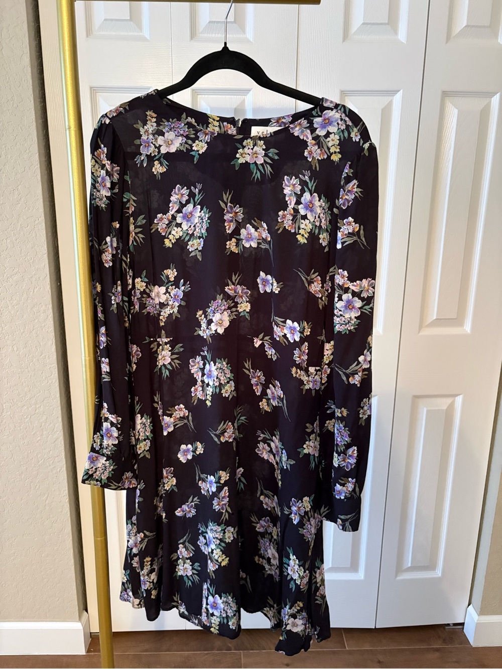 Anthropologie Velvet by Graham & Spencer Dress Black Floral Long-Sleeve Size M